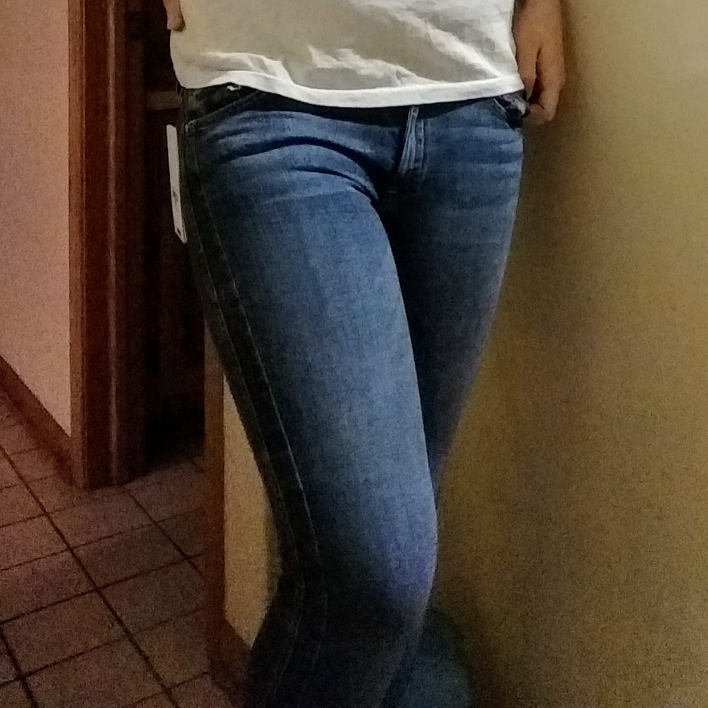 Guess Mid Rise Skinny Blue Jeans